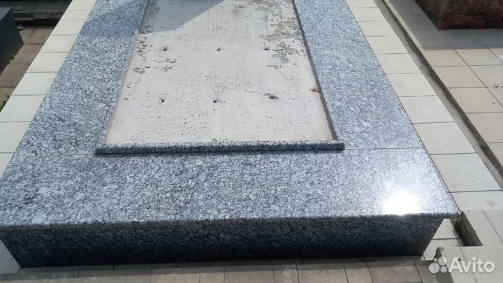 Работы на кладбище