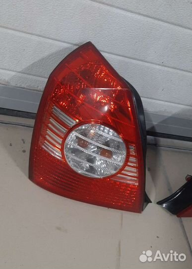 Hyundai Elantra 3 фонарь