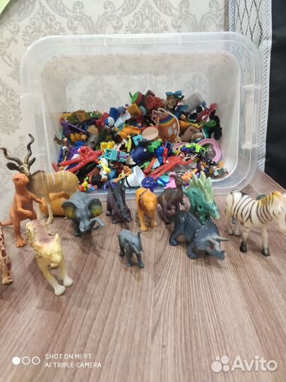 Мелкие игрушки киндеры