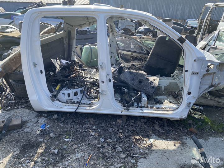 Порог Toyota Hilux 7 2004-2014 года