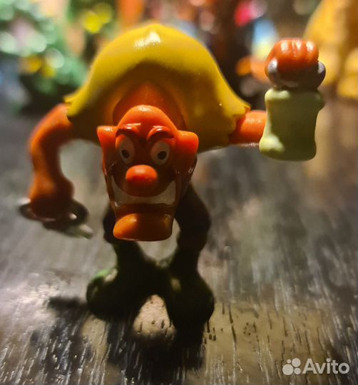 Игрушки из киндера