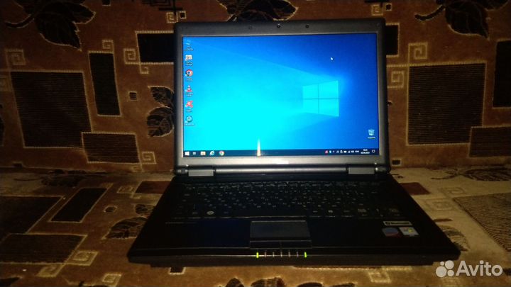 Fujitsu siemens esprimo M9400
