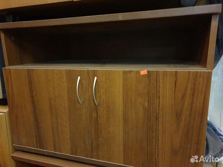 Тумба под оргтехнику