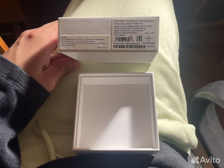 Коробка от наушников apple