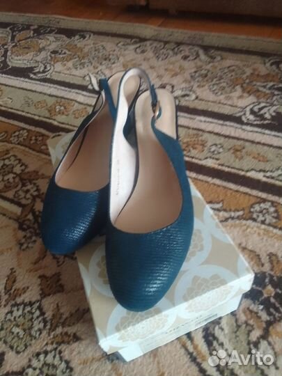 Новые открытые туфли,босоножки 37 раз. Натуральные