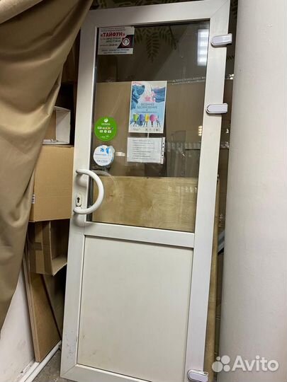 Дверь пластиковая