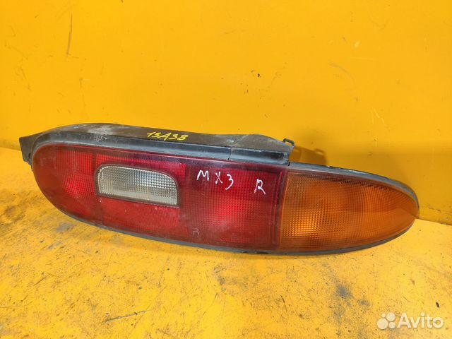 Фонарь задний правый для Mazda MX-3