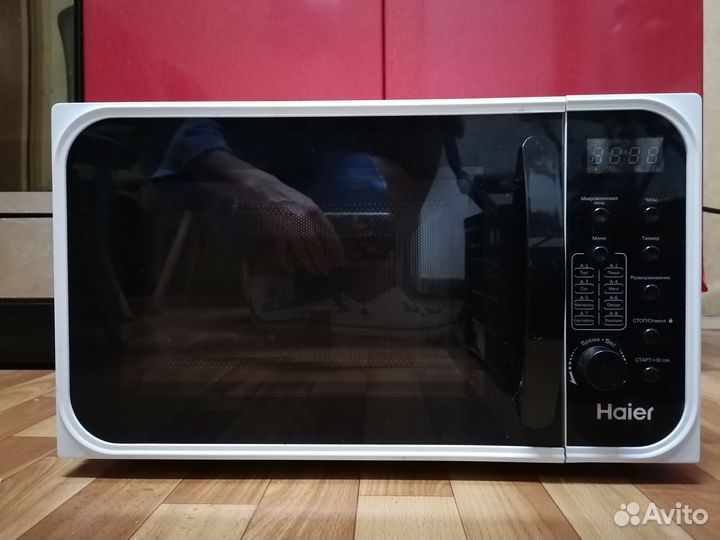 Микроволновая печь Haier HMX-DM218W