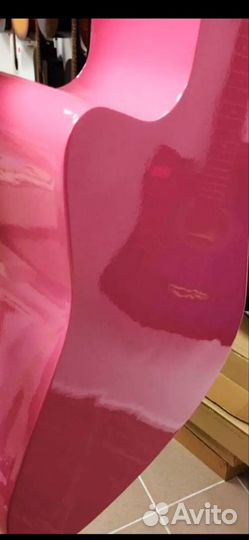 Акустическая гитара