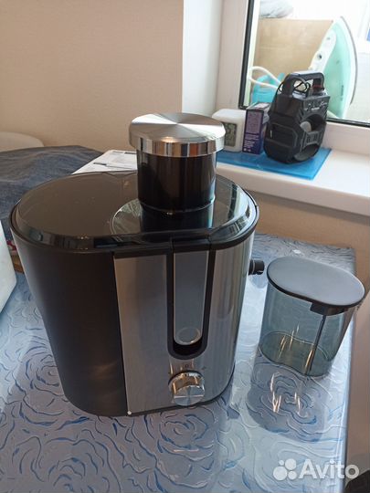 Соковыжималка BBK JC060-H02, центробежная, черный