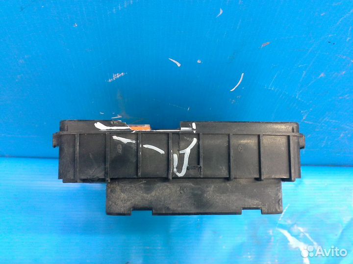 Блок предохранителей Skoda Octavia (A5 1Z) 2004-20