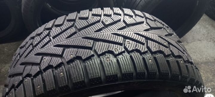 Pirelli Ice Zero 265/40 R21 105H