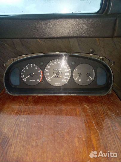 Панель щиток приборов Mazda Xedos 9 2.5 ат