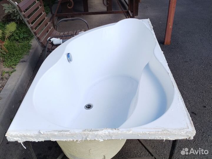 Ванна акриловая 150 бу