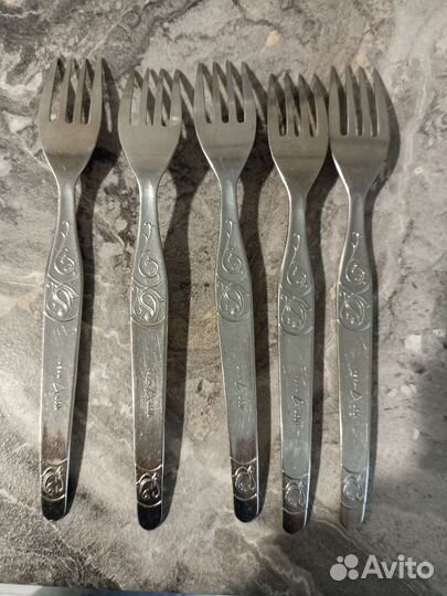 Вилка олимпиада 80.цена за одну всего 4 штуки