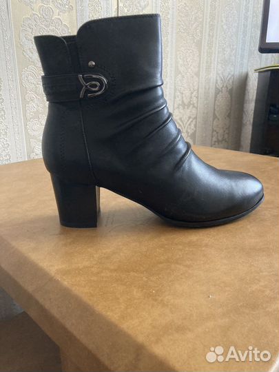 Ботинки женские