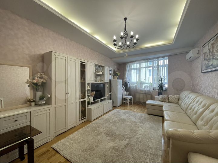 3-к. квартира, 89 м², 3/7 эт.