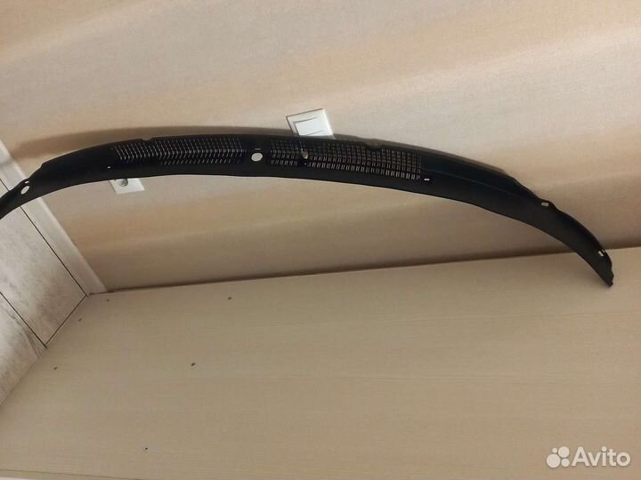 Дефлекторы лобового стекла Cherry жабо