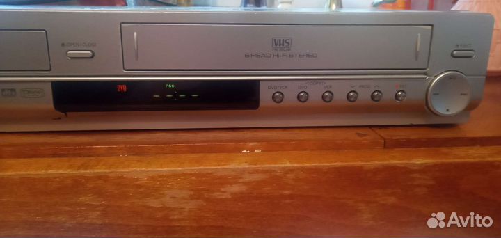 DVD Recorder & VCR DVD-VR330