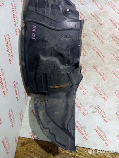 Подкрылок передний правый Mazda 3 BK LF 2.0 2007