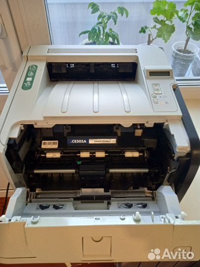 Принтер HP LaserJet P2055dn