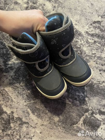 Зимниие сапоги на мальчика 25 р