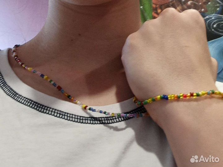 Набор Бусы и браслет из бисера