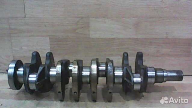 Коленвал Mitsubishi Galant 8