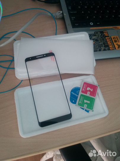 Защитное стекло на Google Pixel 3A
