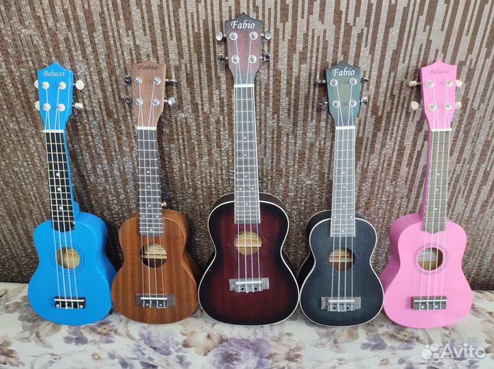 Укулеле в ассортименте