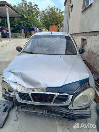 В разборе Daewoo Lanos Sens