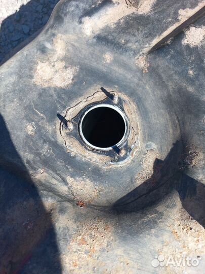 Топливный бак pajero 4