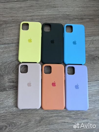 Силиконовый чехол на iPhone 11