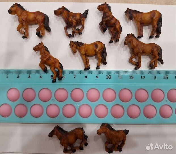 Магниты Лошади, 9 шт