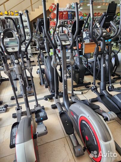 Эллиптический тренажер CardioPower E370