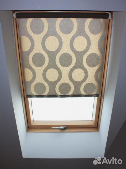 Рулонные шторы на мансардные окна