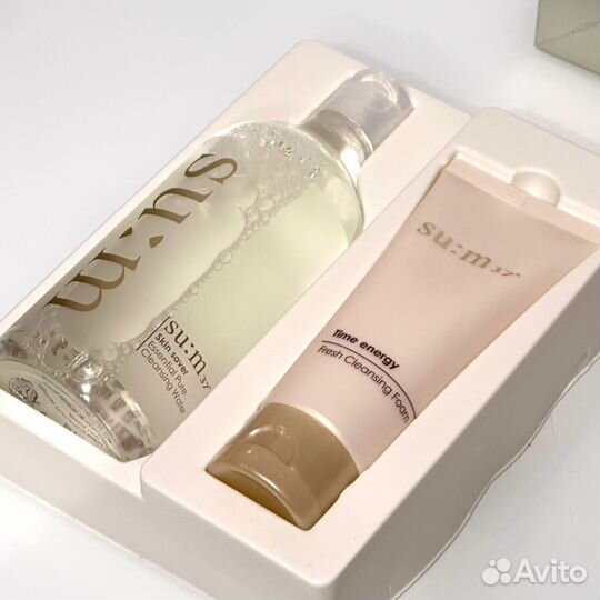 SU:M 37 Skin Saver Eccential Pure.Мицелярная вода