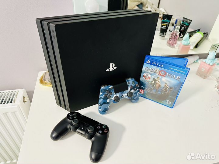 Sony PS4 Pro 1Tb / 3я ревизия / игра