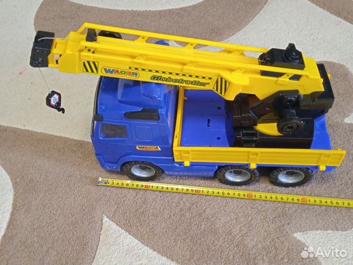 Подъемный кран игрушка