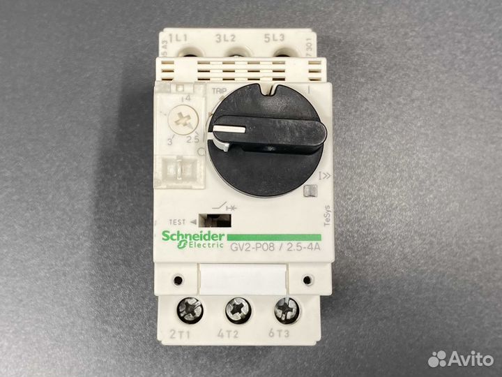 Schneider GV2P08 Автомат, новый, 1 шт
