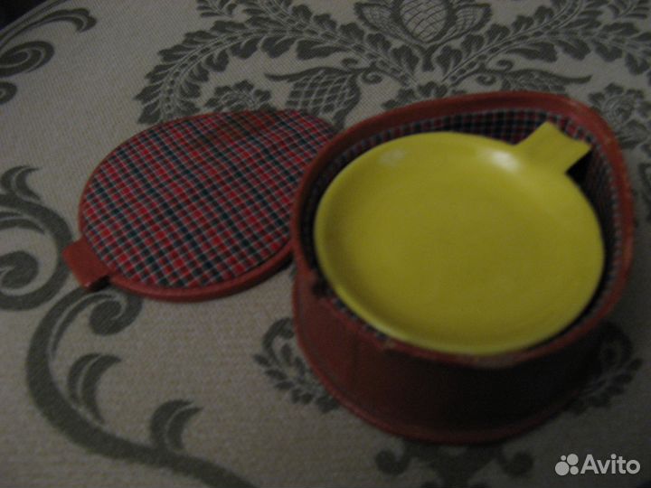 Пепельница старинная. фарфор,комплект 2шт