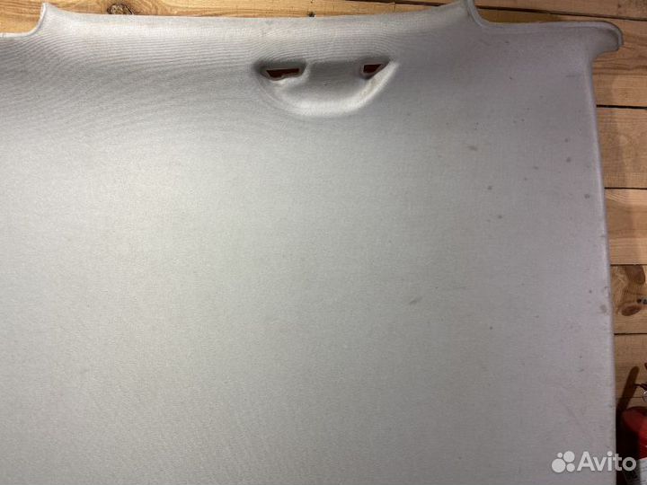 Обшивка потолка Volkswagen Polo