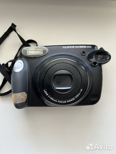 Фотоаппарат кассетный Fujifilm Instax 210 black