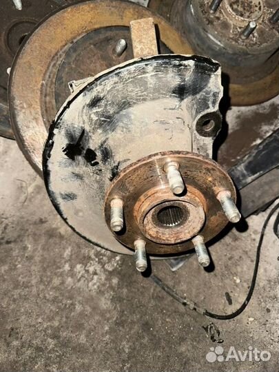 Кулак поворотный передний правый Mitsubishi Asx 1