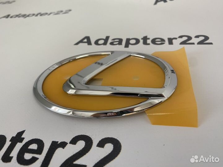 Эмблема на дверь багажника lexus RX 03-08 Оригинал