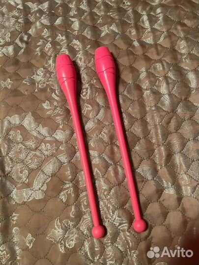 Продам булавы и обруч для худ.гимнастики