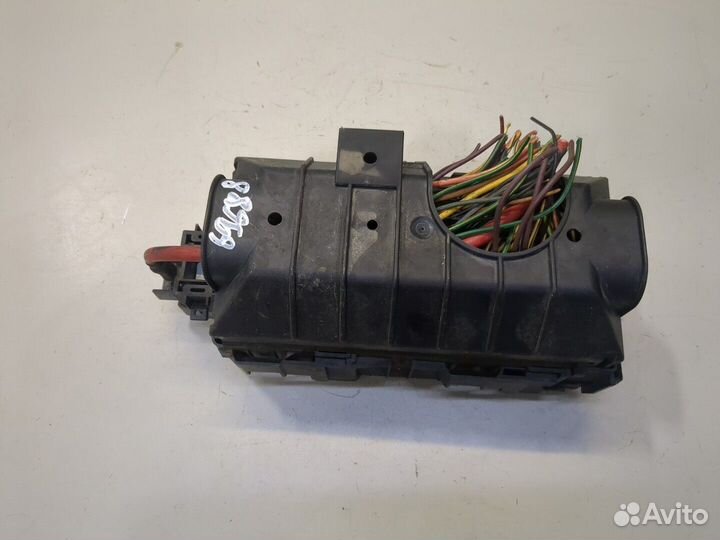 Блок предохранителей Ford Expedition, 2001