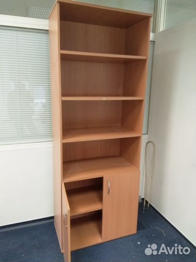 Мебель офисная в цвете вишня