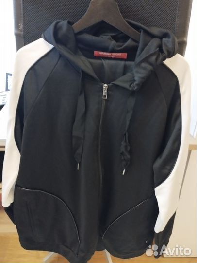 Спортивный костюм женский