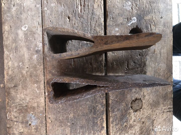 Топор старинный кованый